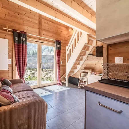 Leonie Chalet Abondance